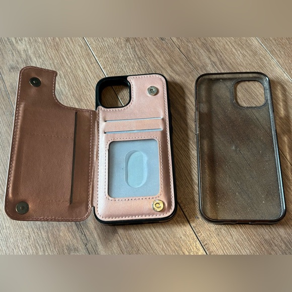 2 Iphone 13 Cases - Picture 2 of 2